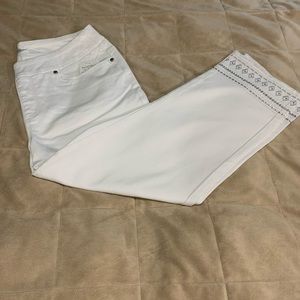 New w/t Northern Reflections White Crop Pants, Size 10